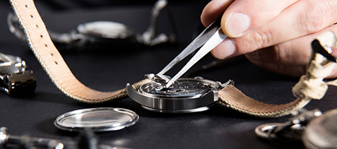 watch battery being replaced